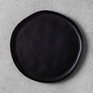 black plate