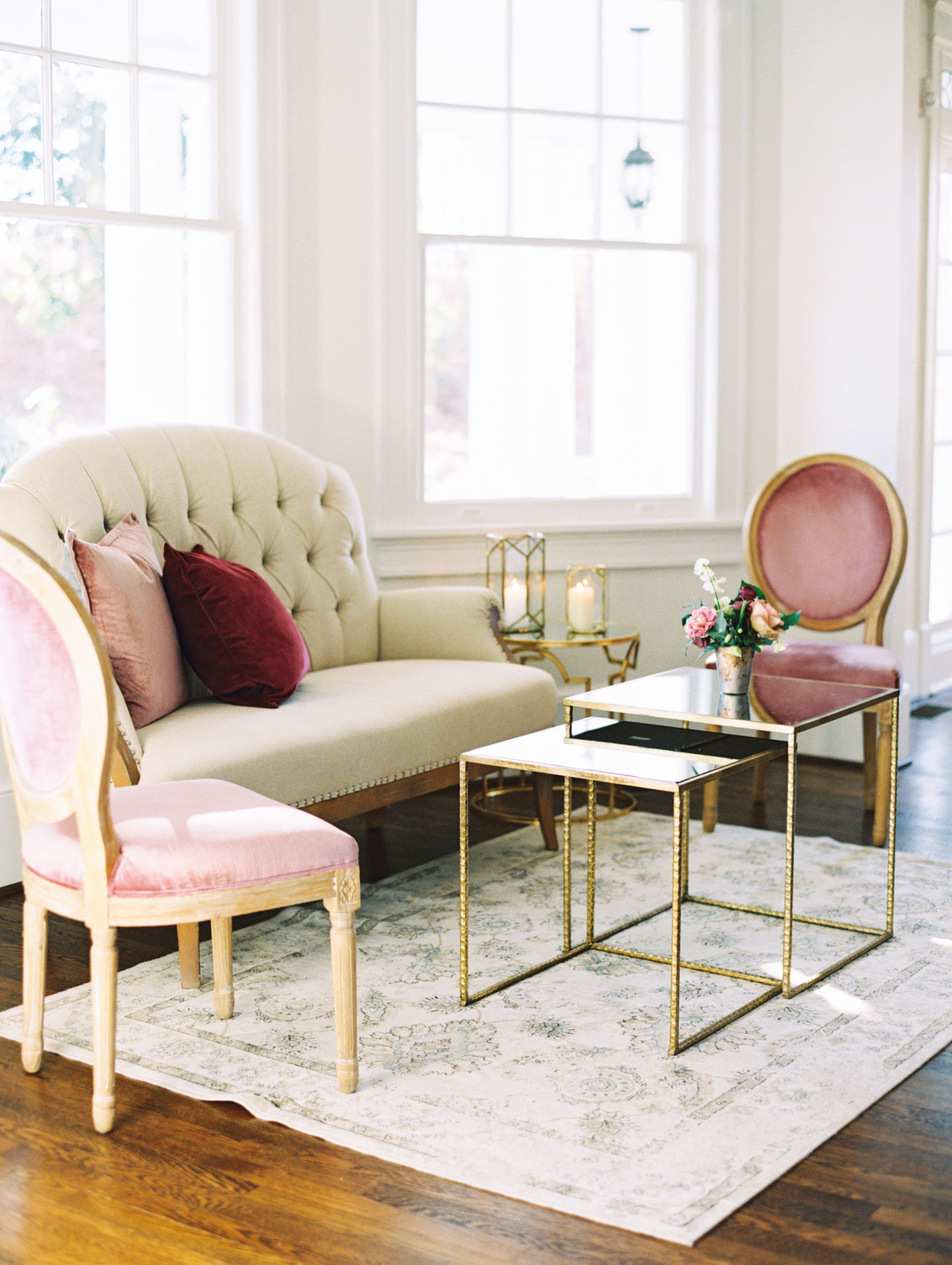 pink lounge